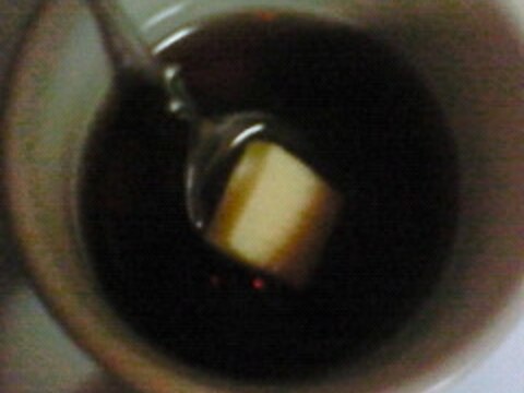 甘い香りのミルクキャラメルコーヒー